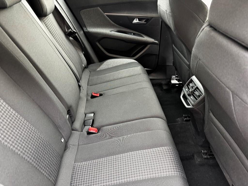 Peugeot 3008 BlueHDi 130 S&S Active