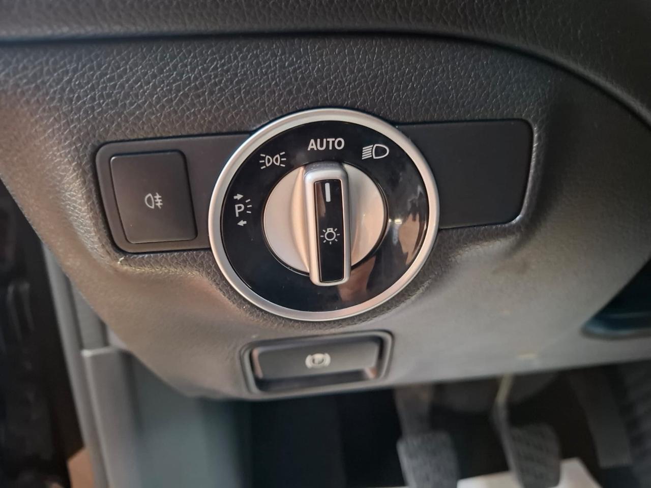 Mercedes-benz CLA 200 d S.W. Premium full optional