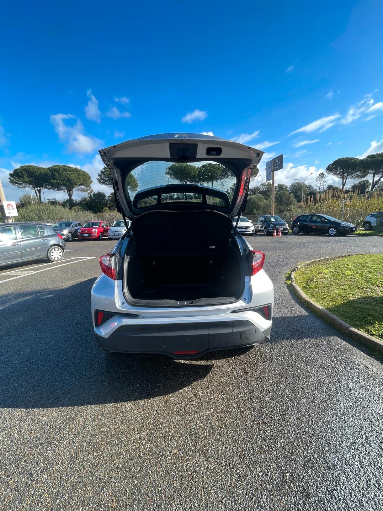 Toyota C-HR 1.8 Hybrid E-CVT Active
