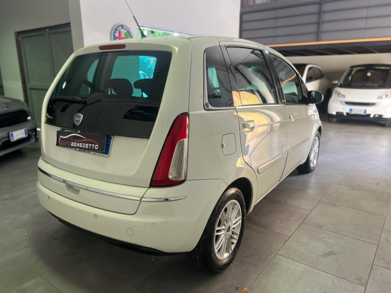 Lancia MUSA 1.4 16V Platinum 2011
