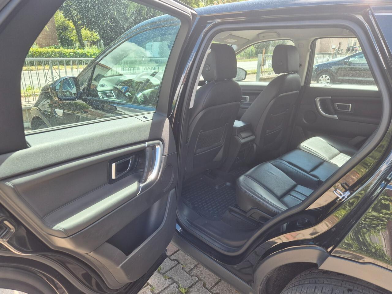 Land Rover Discovery Sport 2.0 150 CV CON CATENA DA FARE