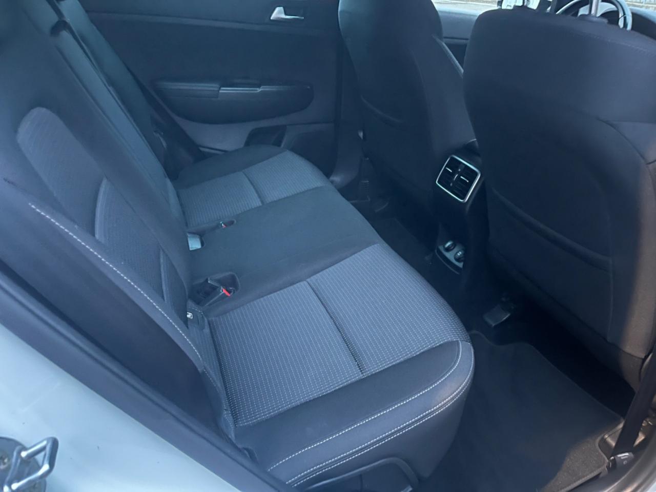 Kia Sportage 1.6CRDI 2019 125.000km autocarro 5posti perfetta