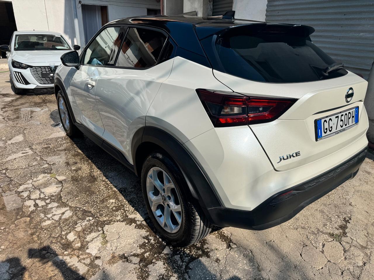 Nissan Juke 1.0 DIG-T 117 CV DCT N-Connecta