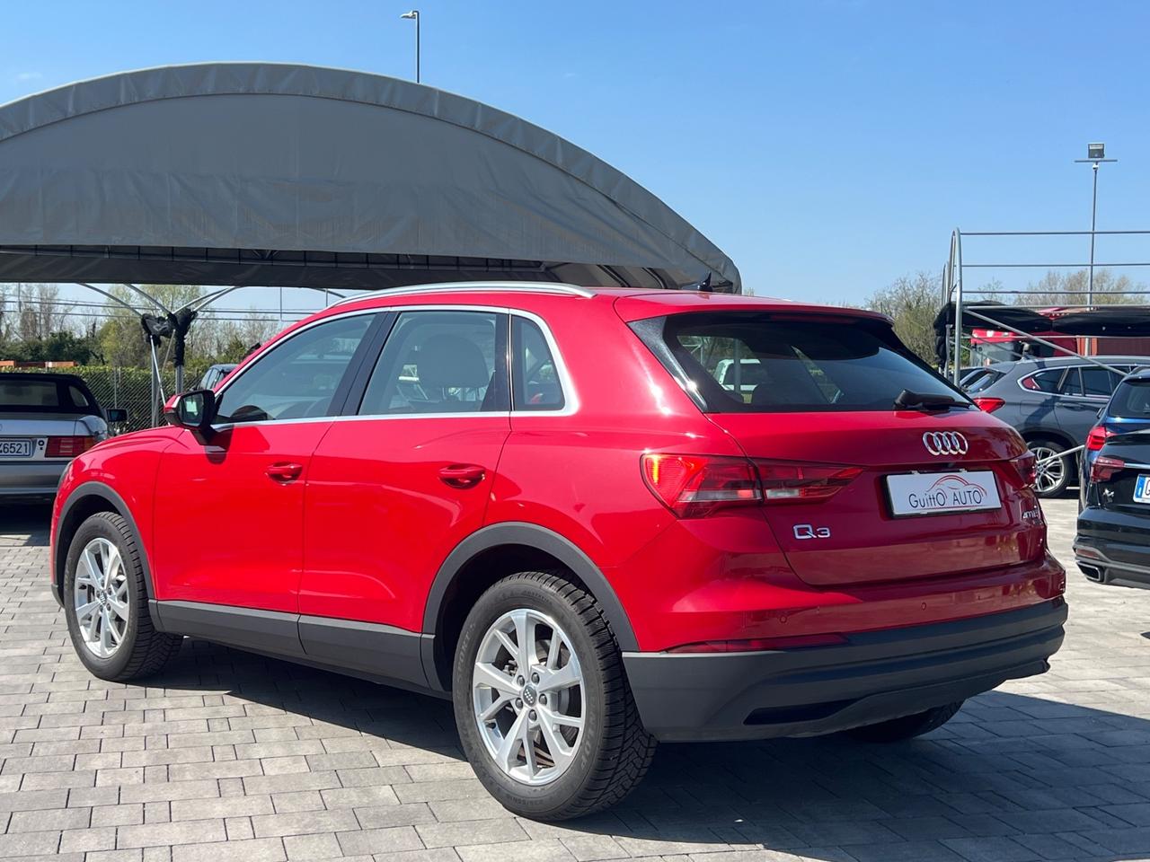 Audi Q3 40 TFSI quattro S tronic Business
