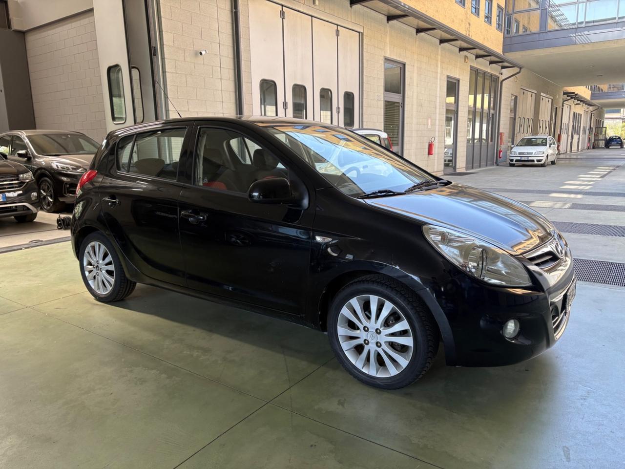 Hyundai i20 1.4 5p. Premium