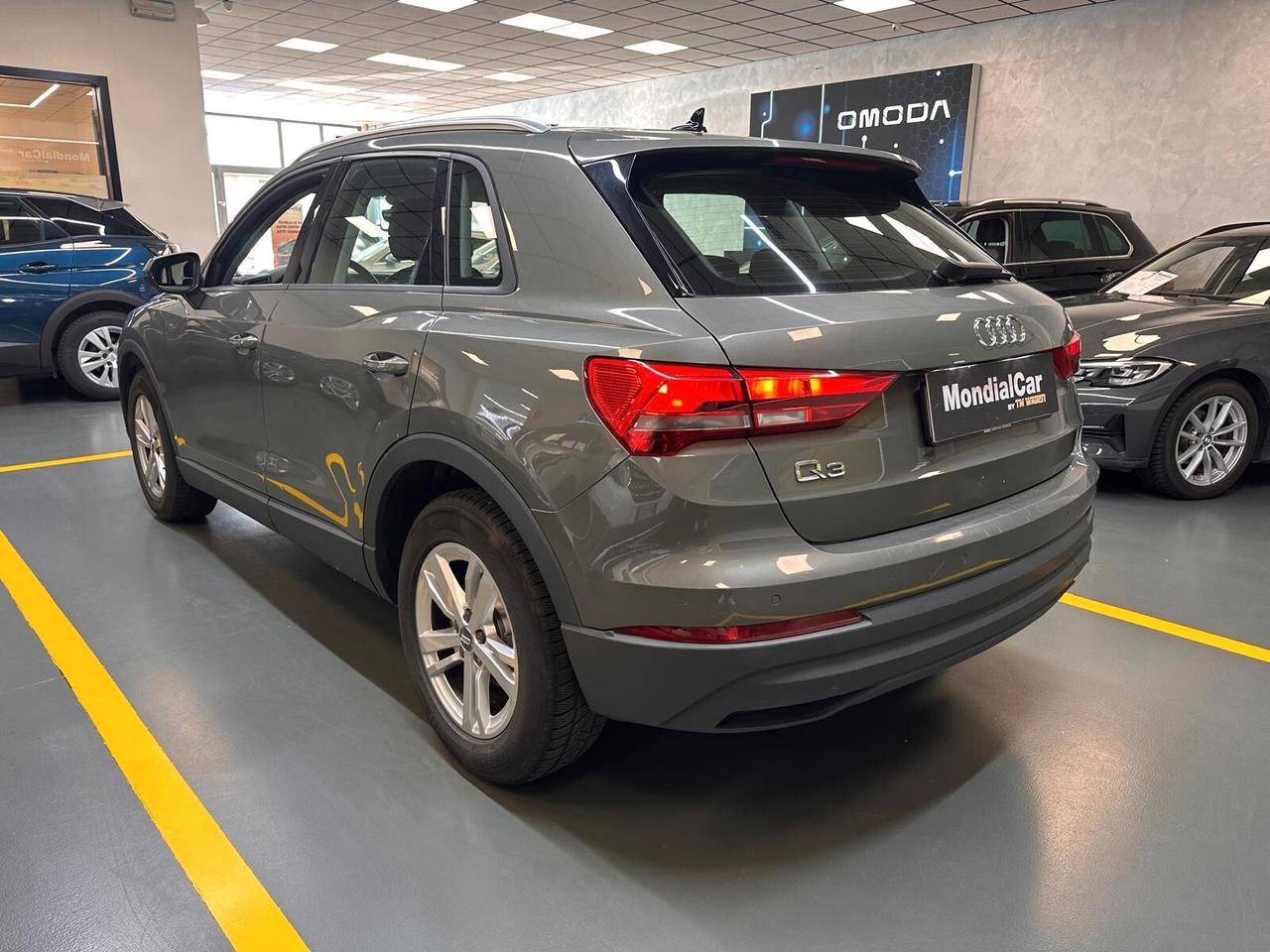 Audi Q3 35 2.0 tdi Business Advanced s-tronic IVA ESPOSTA
