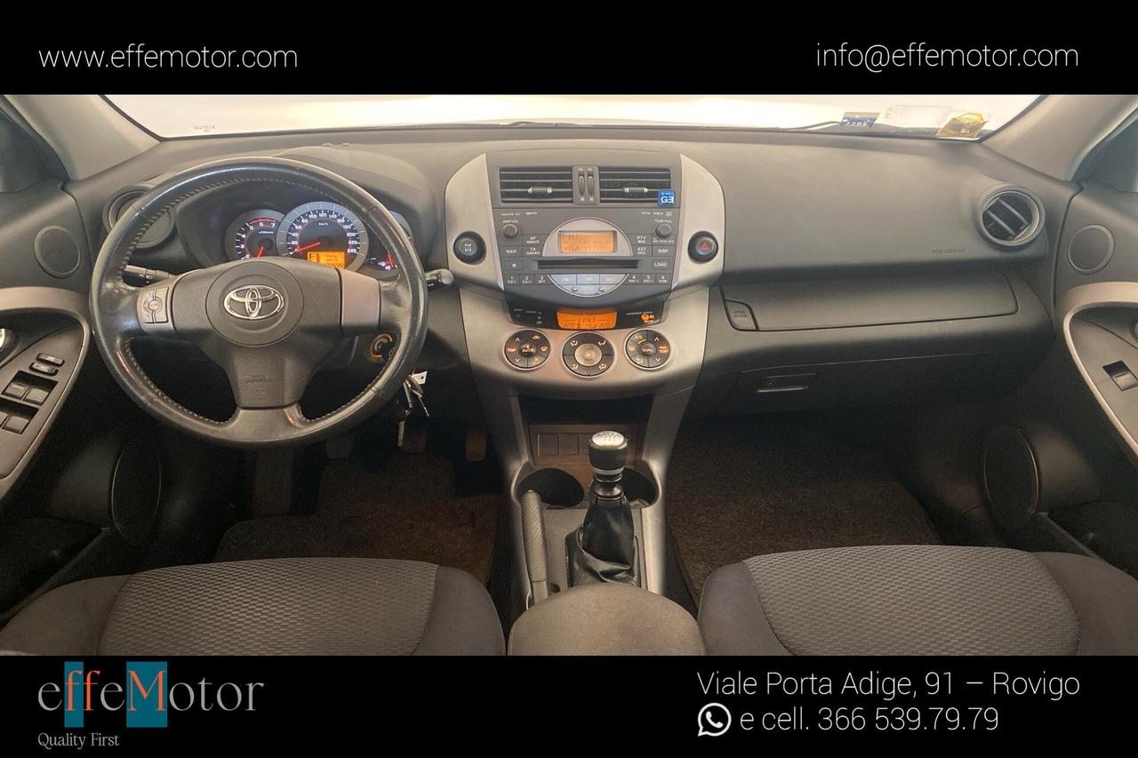 Toyota RAV 4 RAV4 2.2 D-4D 136 CV SOL