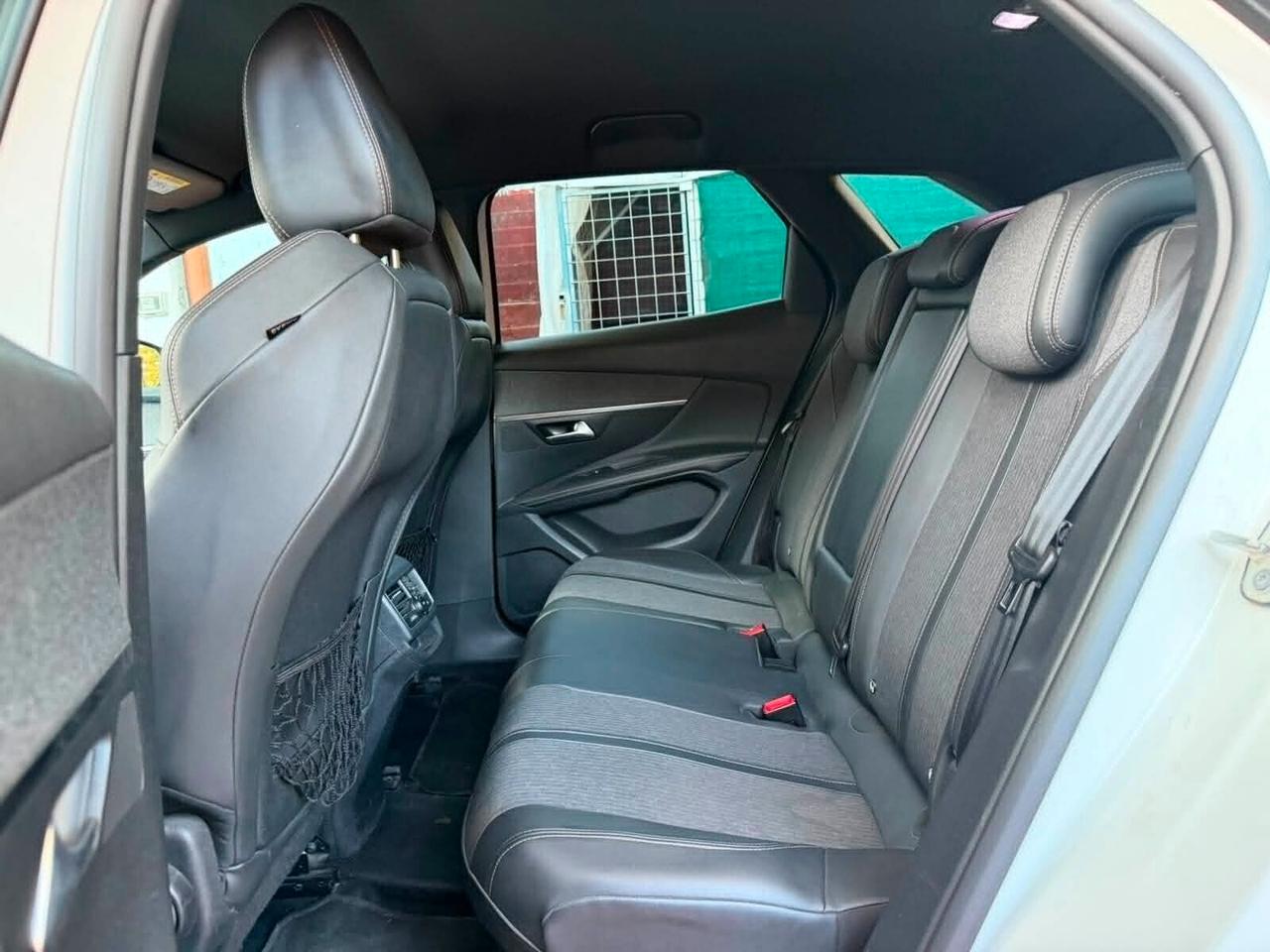 Peugeot 3008 BlueHDi 130 cv GT Line
