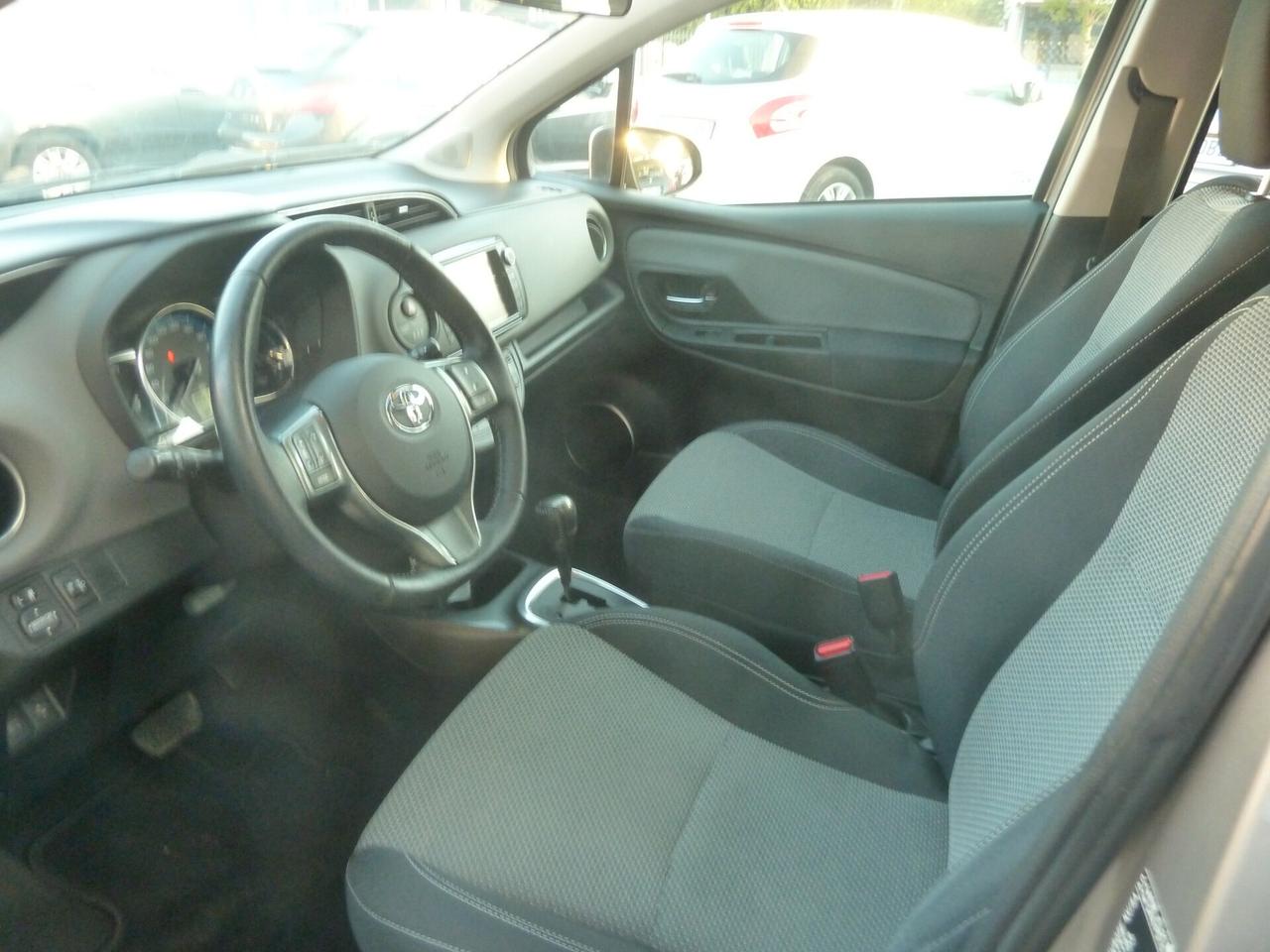Toyota Yaris 1.5 Hybrid 5 p. Cambio Automatico