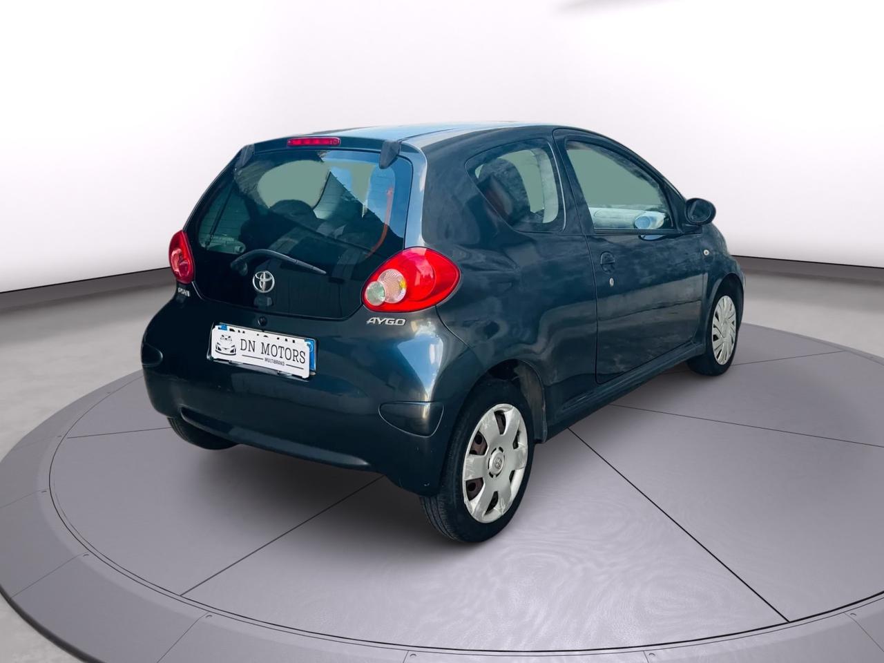 Toyota Aygo 1.0 benzina 2008 130.000km neo