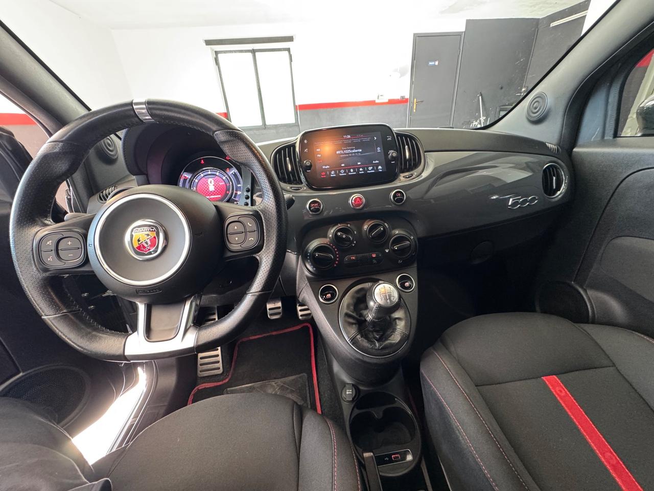 Abarth 595 1.4 Turbo T-Jet 180 CV Competizione