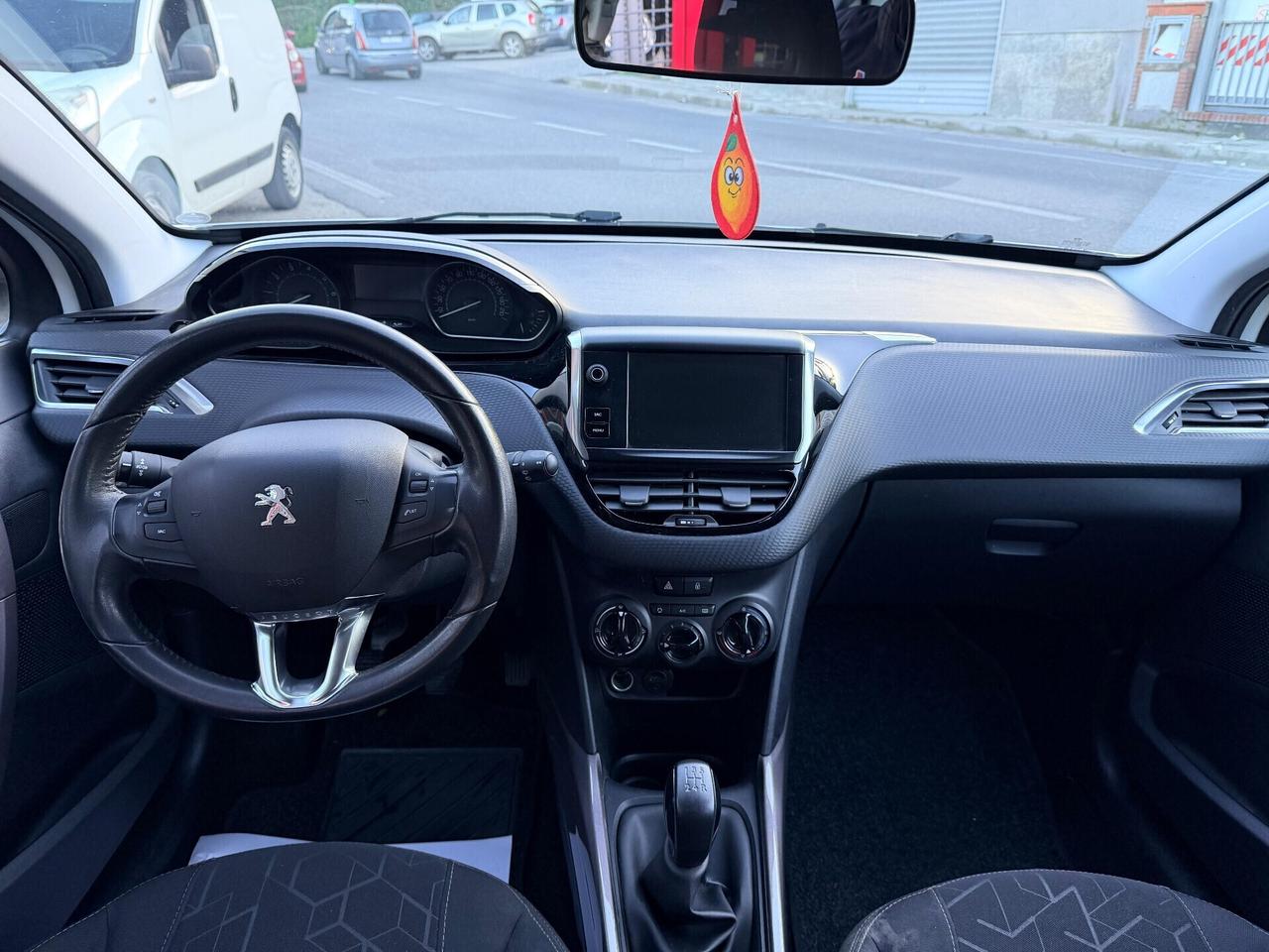 Peugeot 2008 PureTech 82 Allure