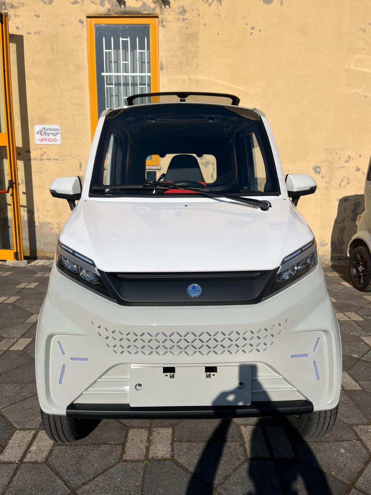 BEBETTA scooter cabinato disabili/anziani minicar