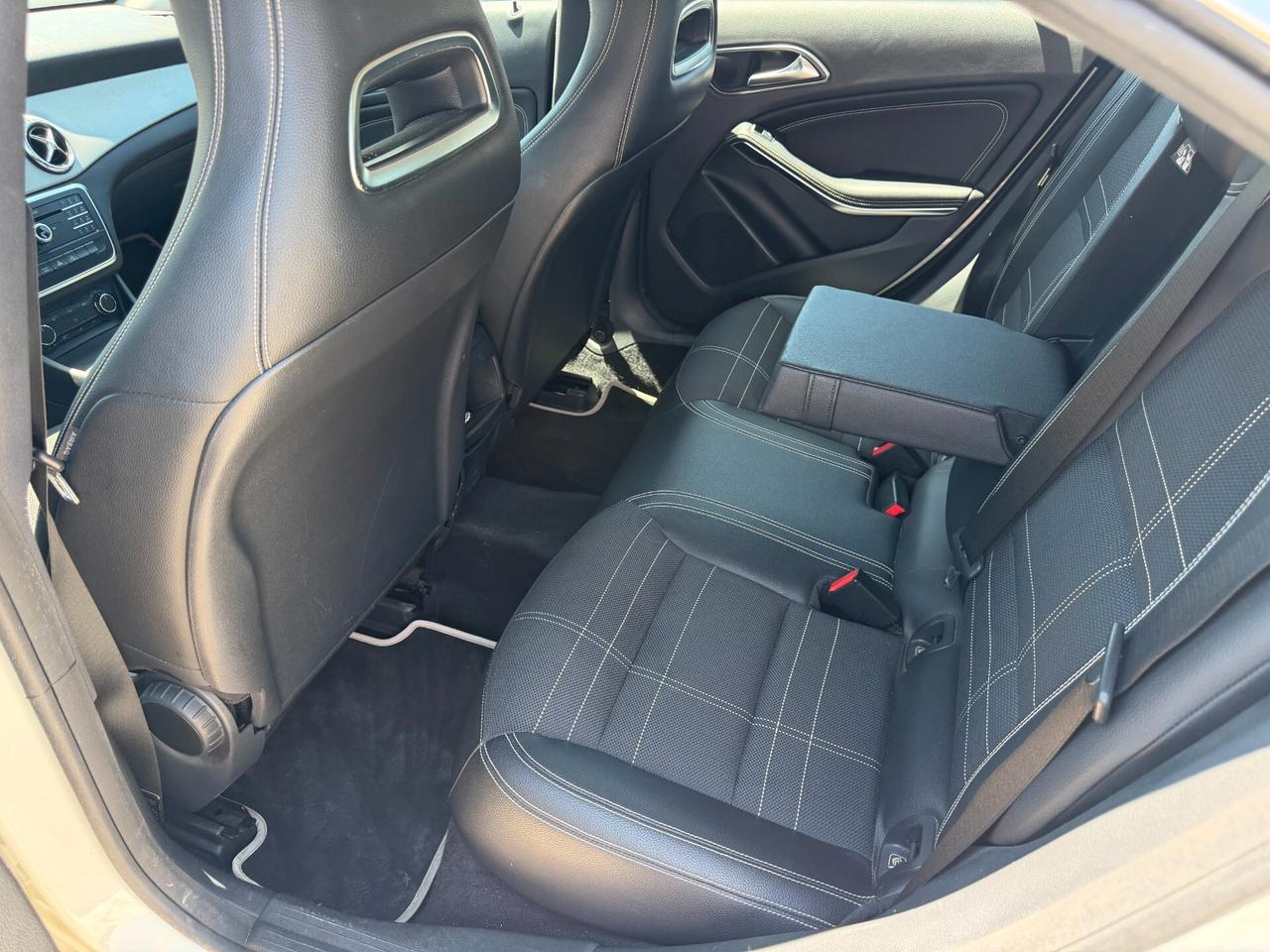 Mercedes-benz CLA 180 CDI Automatic Sport