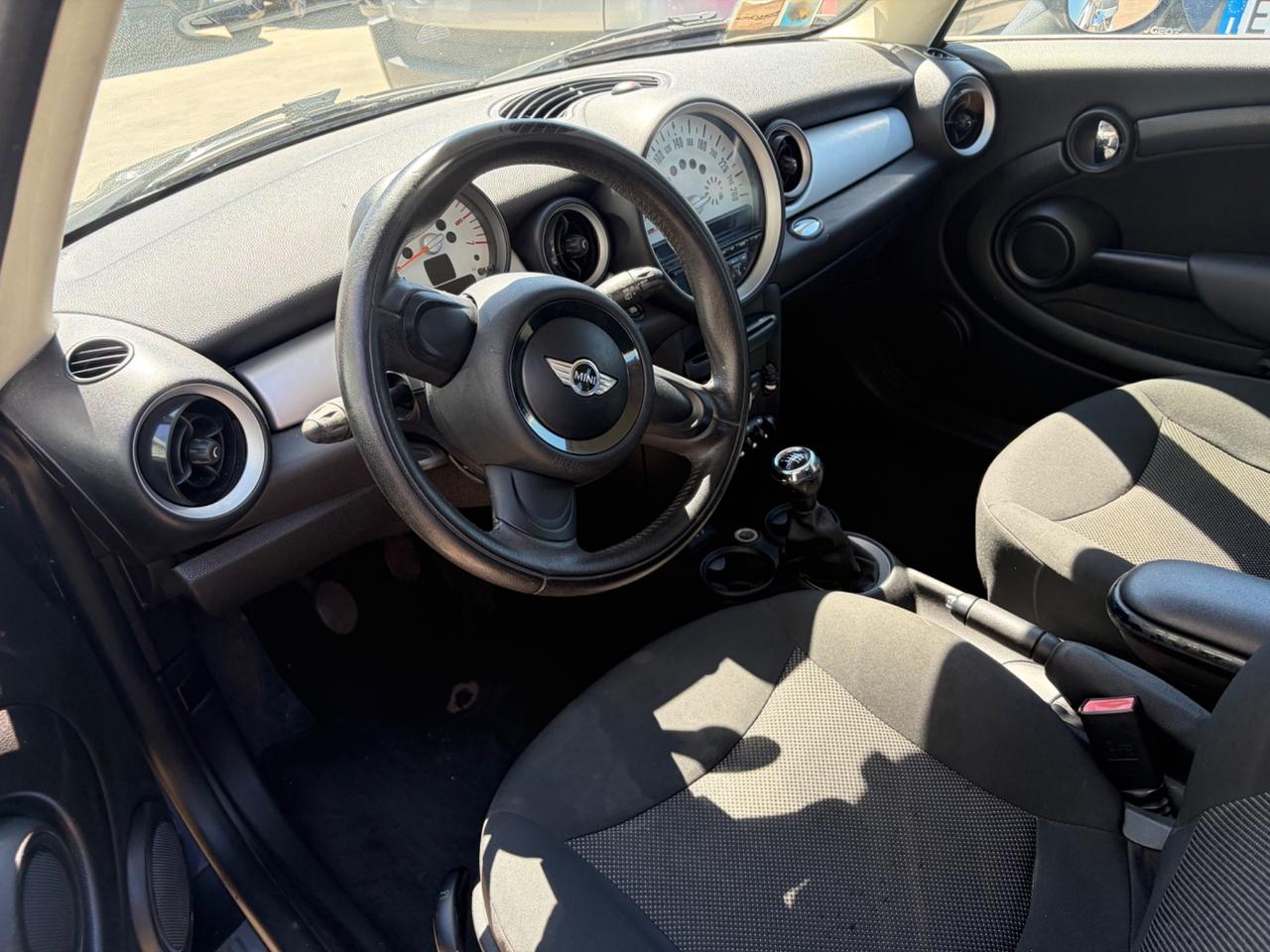 Mini 1.6 One D Business