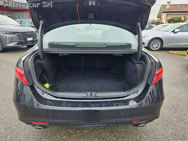 ALFA ROMEO Giulia Giulia 2.2 t Super Q4 180cv awd auto - FR618PN