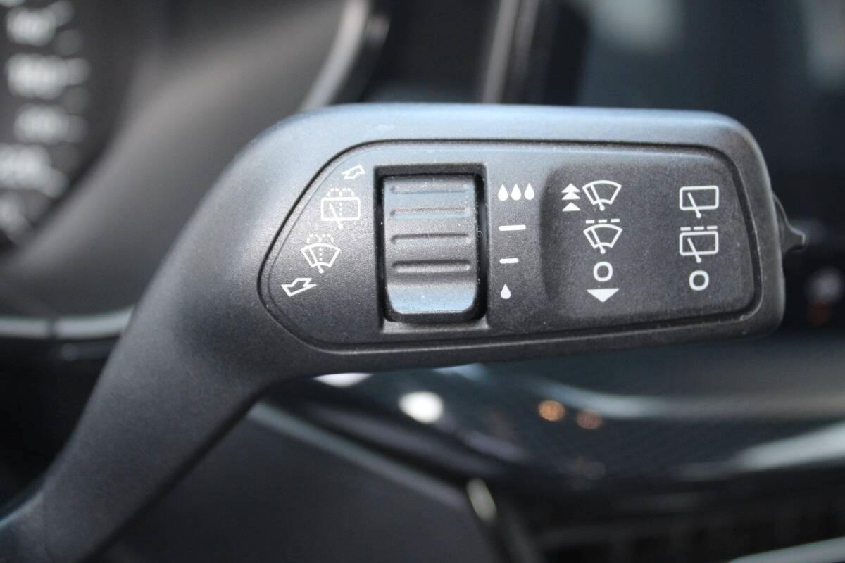 Ford Focus Wagon 1.5 ecoblue ST-Line 115cv AUTO con Navi e CarPlay