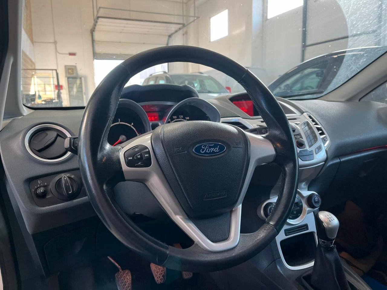 Ford Fiesta 1.6 TDCi 95 CV 5p. Titanium