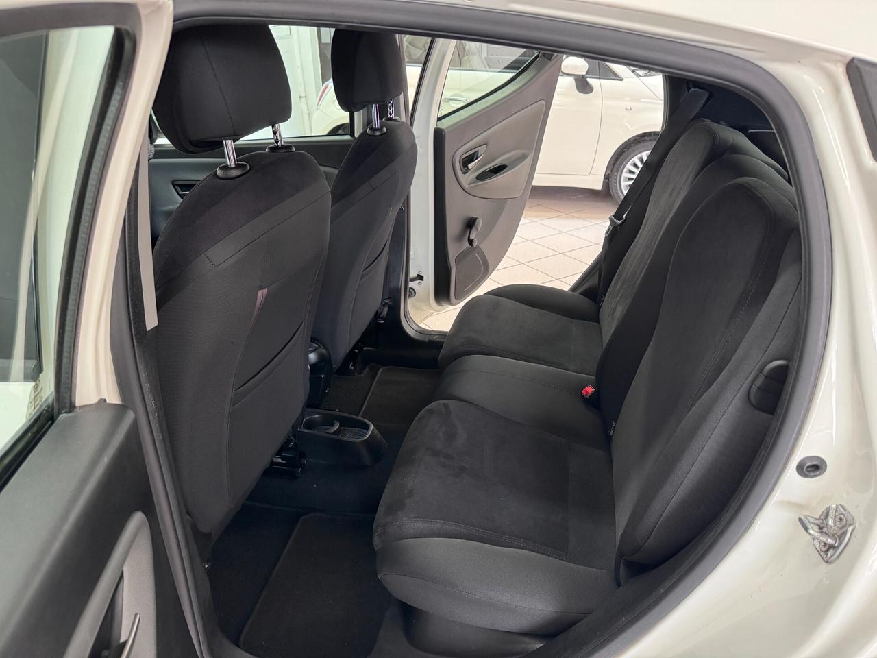 LANCIA YPSILON 0,9 METANO (CONTOVENDITA)