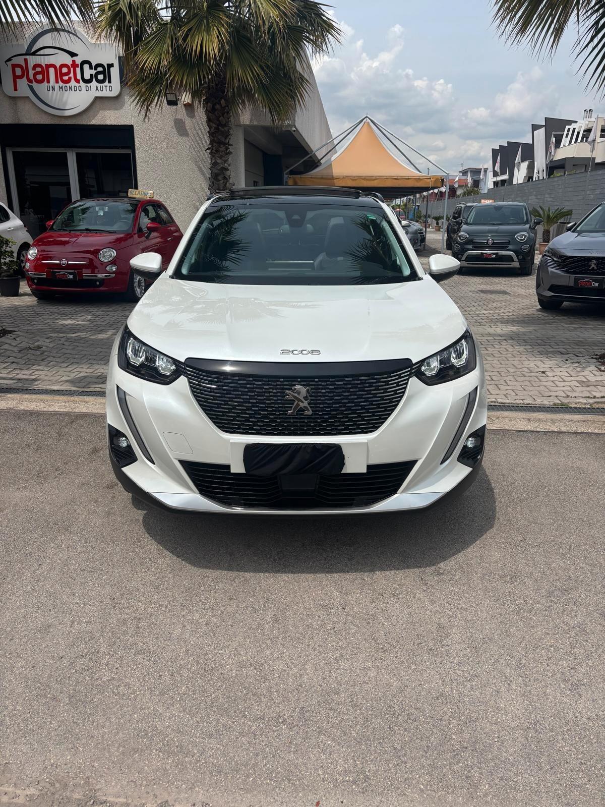 Peugeot 2008 BlueHDi 130 S&S EAT8 Allure Navi Pack