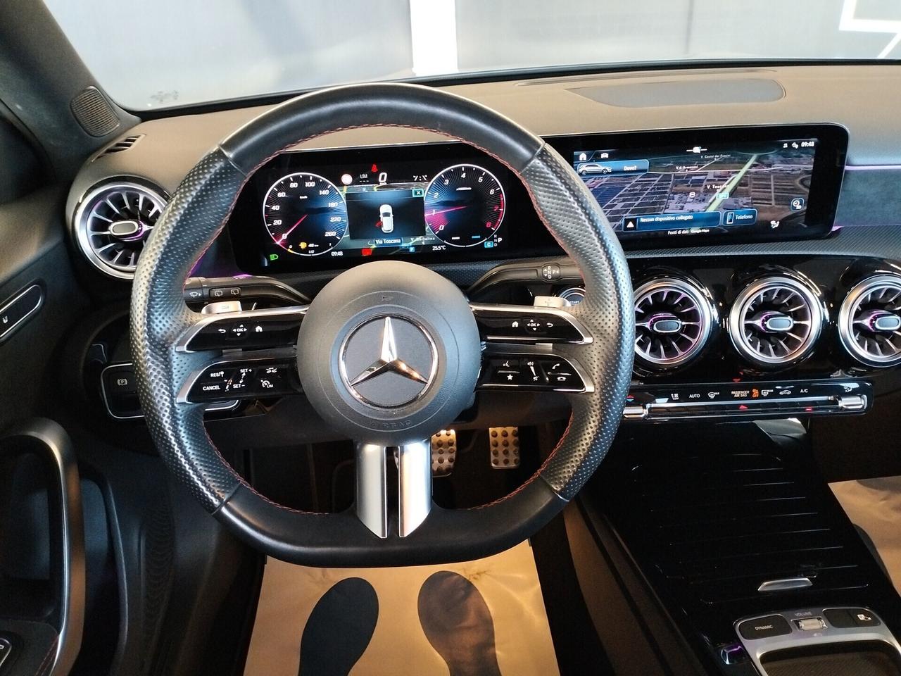 Mercedes-Benz A 180 AMG Line Premium auto