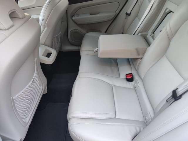 Volvo XC60 XC60 II 2022 2.0 b4 Plus Dark auto