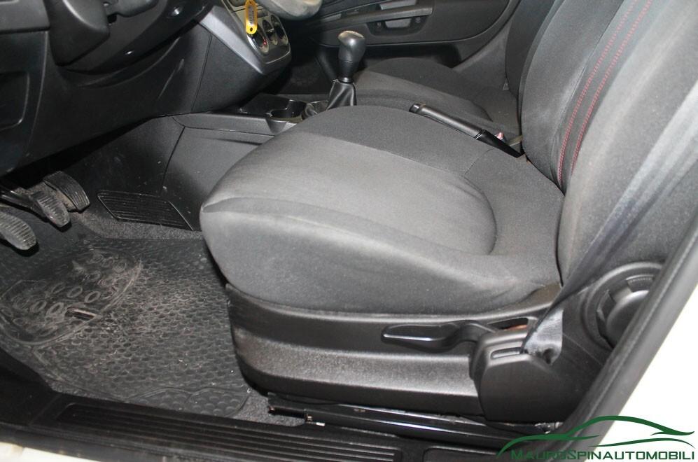 Fiat Punto 1.3 MJT AUTOCARRO 4 POSTI