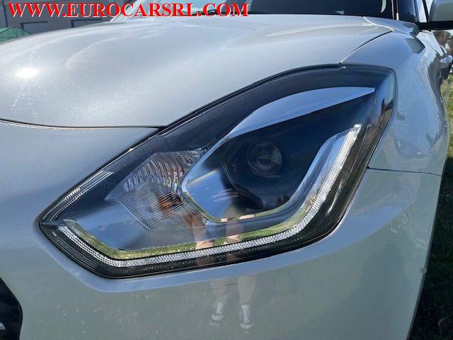 SUZUKI Swift 1.2 Hybrid Top