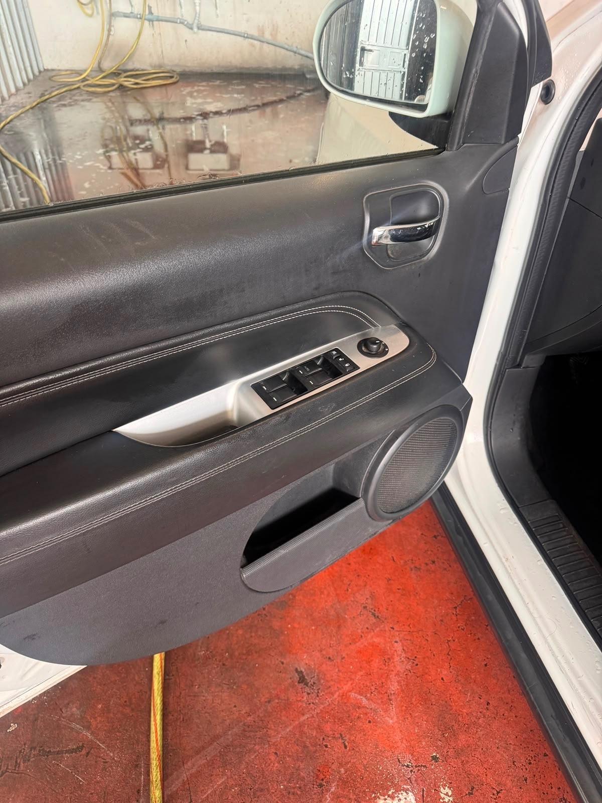Jeep Compass 2.2 CRD Limited .
