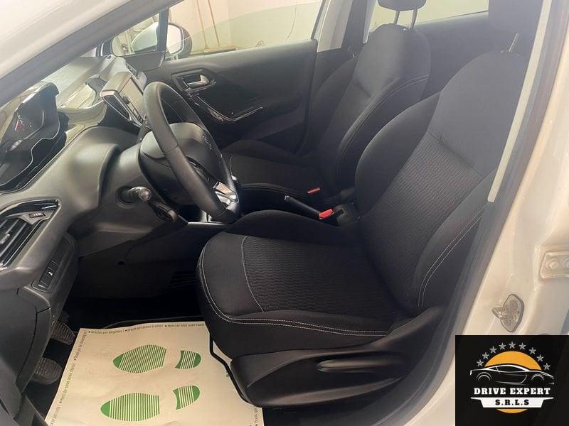 Peugeot 208 Allure PureTech 82cv