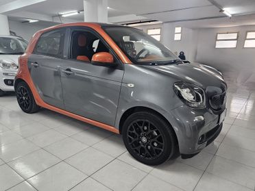 Smart ForFour 70 1.0 SportPassion Edition 1