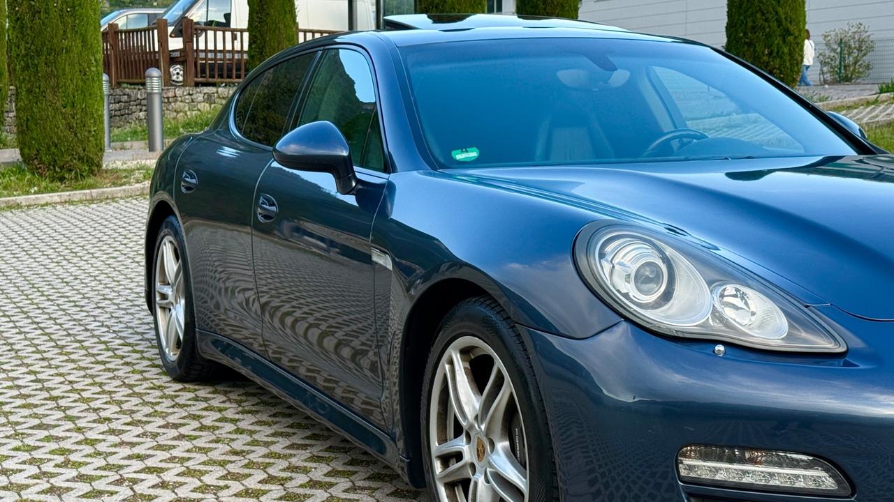 Porsche Panamera 3.6 i 300cv 4x4 Semi Nuova