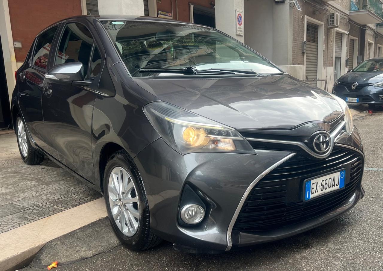 Toyota Yaris 1.0 5 porte Lounge