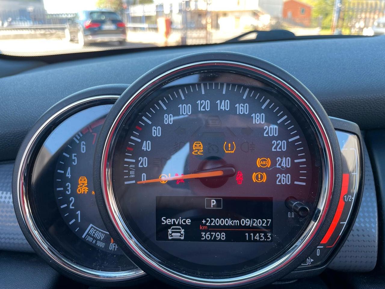 Mini Cooper Hype Cabrio 1.5 Benz 136 cv Automatica