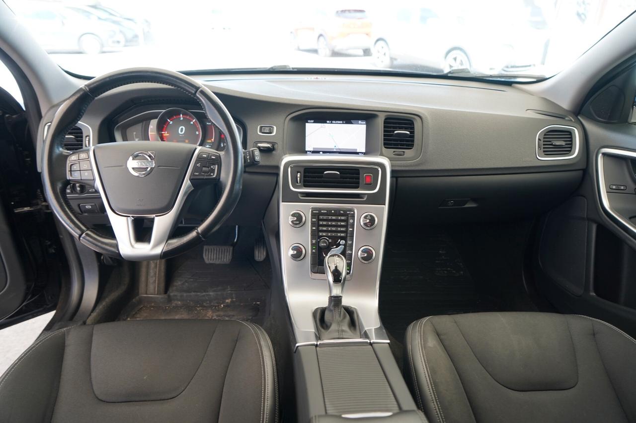 Volvo V60 Cross Country D3 Geartronic Business