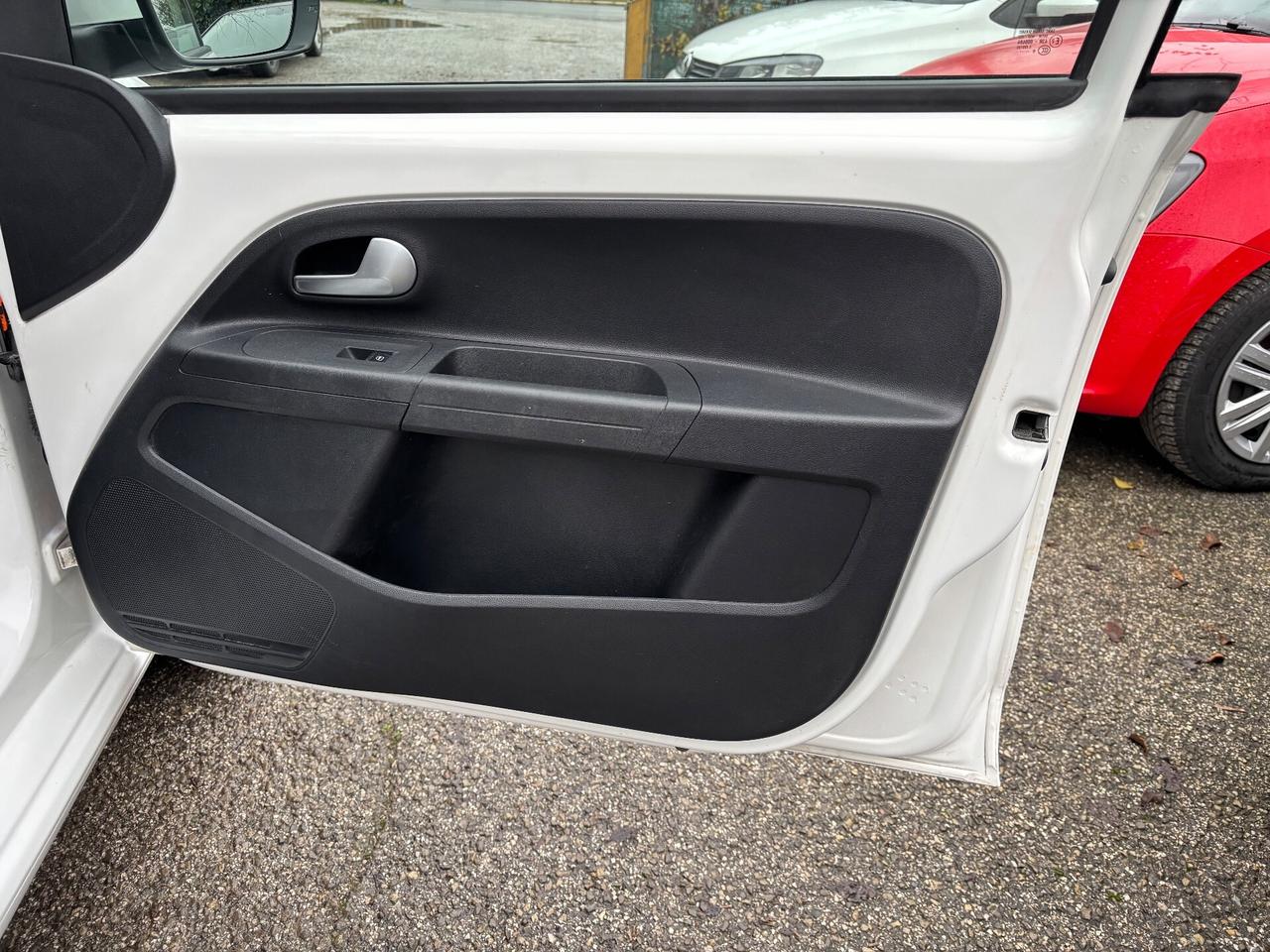 Volkswagen up! 1.0 5p. highUP! OK NEOPATENTATI