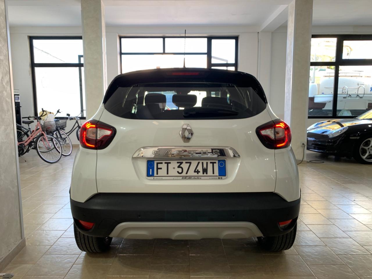 Renault Captur dCi 8V 90 CV EDC Sport Edition