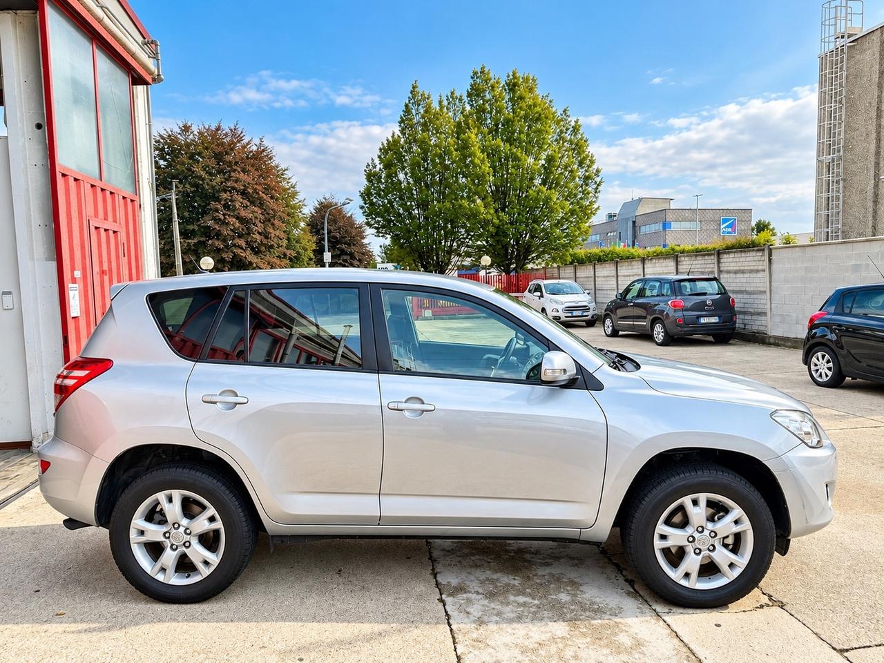 Toyota RAV 4 RAV4 2.2 D-4D 150 CV DPF 4X4
