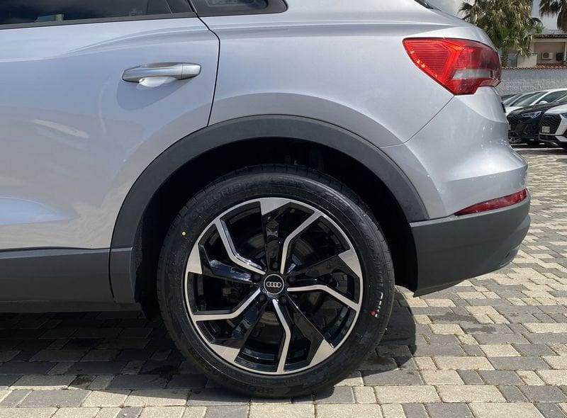 Audi Q3 Business 2.0 TDI 150CV S-Tronic 35