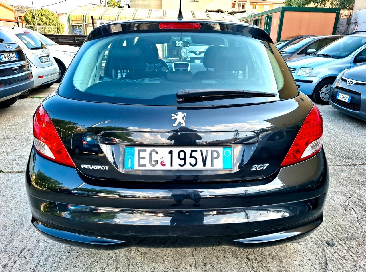 Peugeot 207 1.4 HDi 70CV 5p. Allure