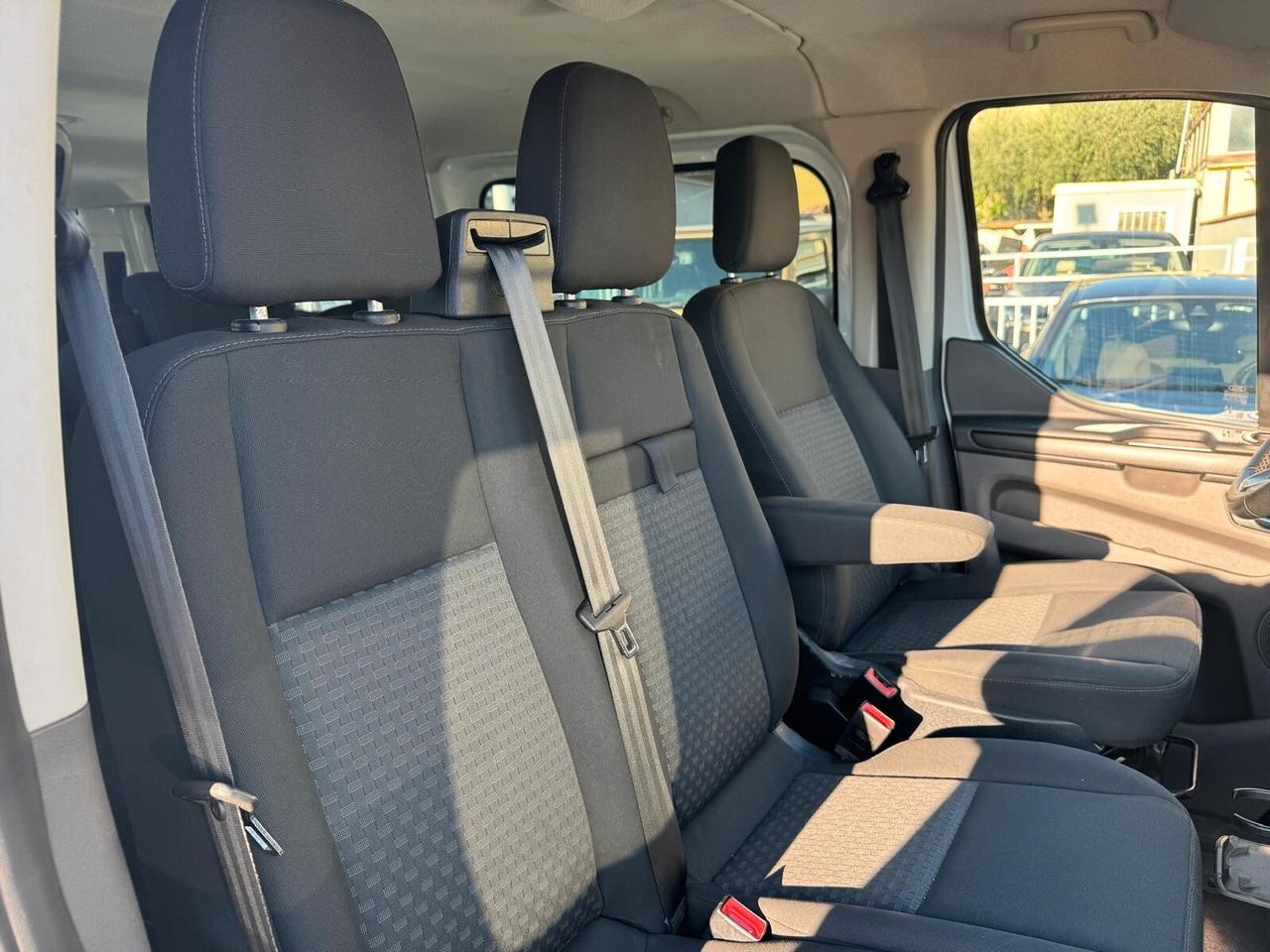 Ford Tourneo Custom 320 2.0 EcoBlue 130CV Trend 9 POSTI FATTURABILE TAGLIANDATO PRONTA CONSEGNA