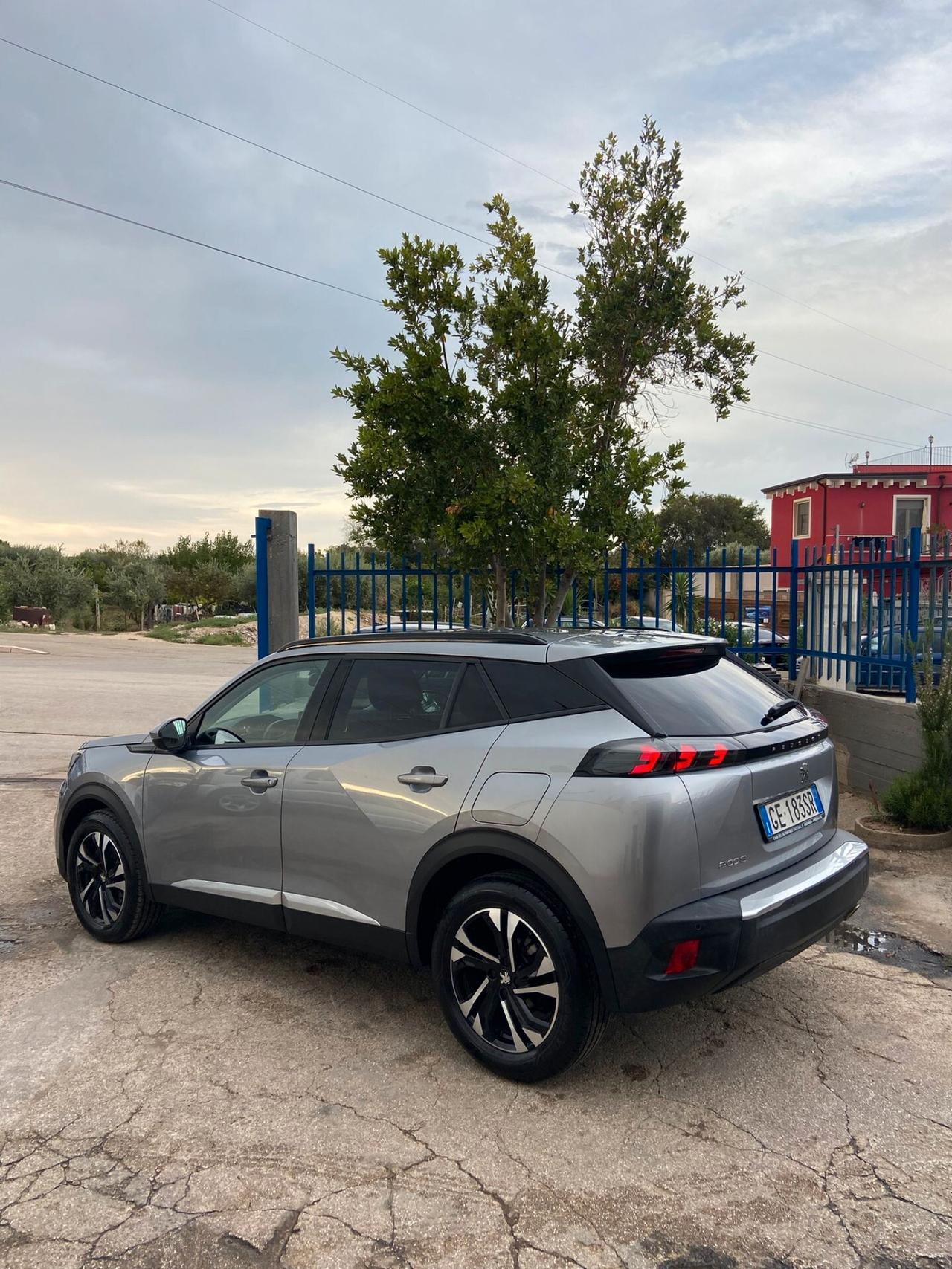 Peugeot 2008 BlueHDi 130 EAT8 ALLURE PACK