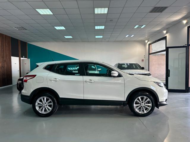 NISSAN Qashqai 1.6 dCi 2WD*CAMBIO AUTO*