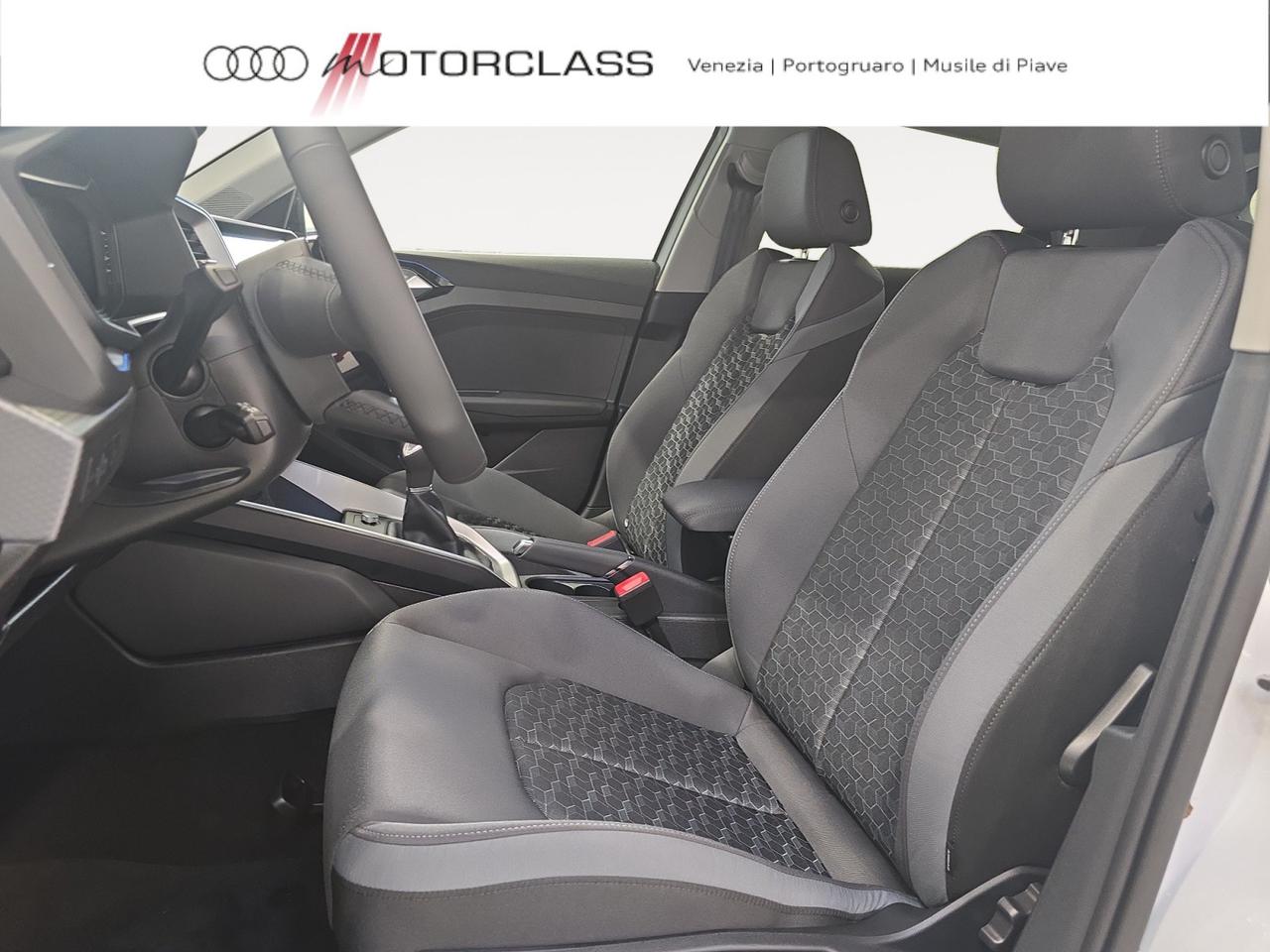 Audi A1 sportback 30 1.0 tfsi 116cv identity black