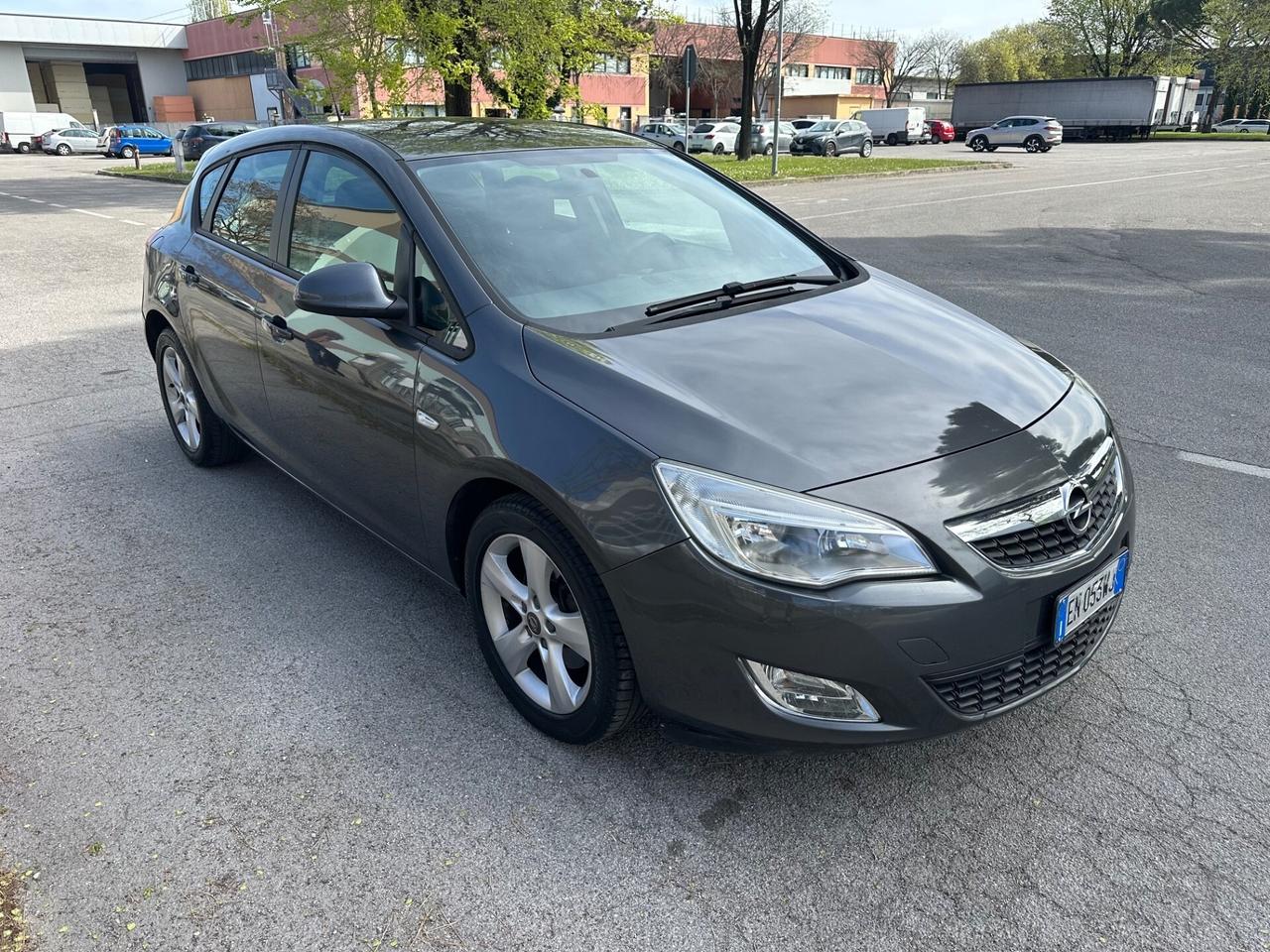 Opel Astra 1.7 CDTI 110CV 5 porte Cosmo