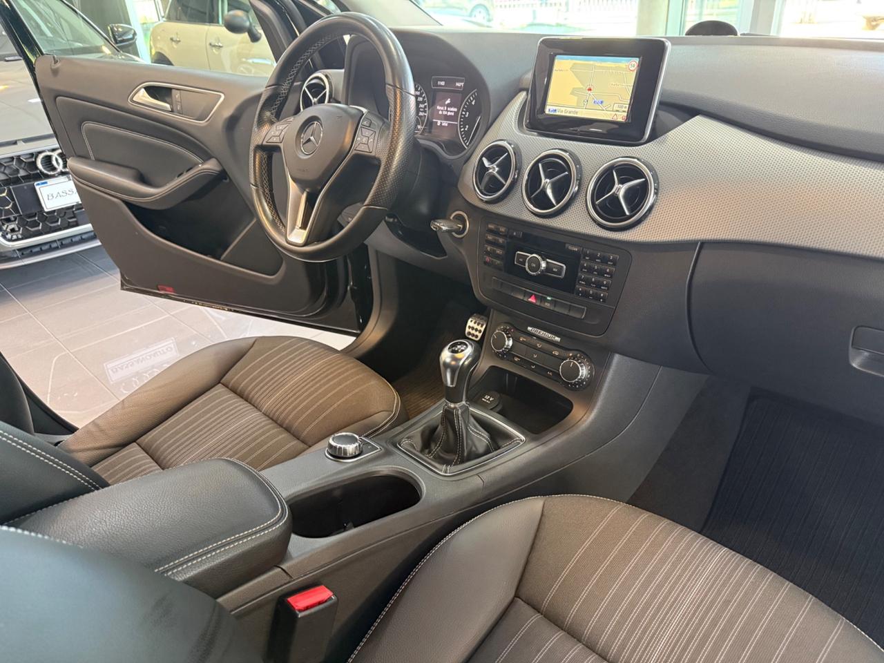 Mercedes-benz B 180 be Premium 72.000 KM! UNICO PROPRIETARIO!