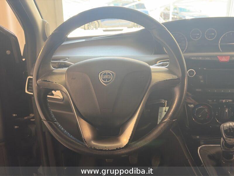 Lancia Ypsilon III 2011 Benzina 1.2 8v silver 69cv