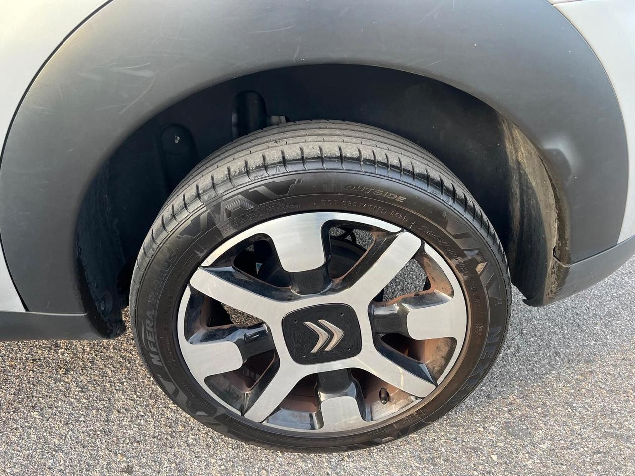 Citroen C4 Cactus BlueHDi 100 Shine