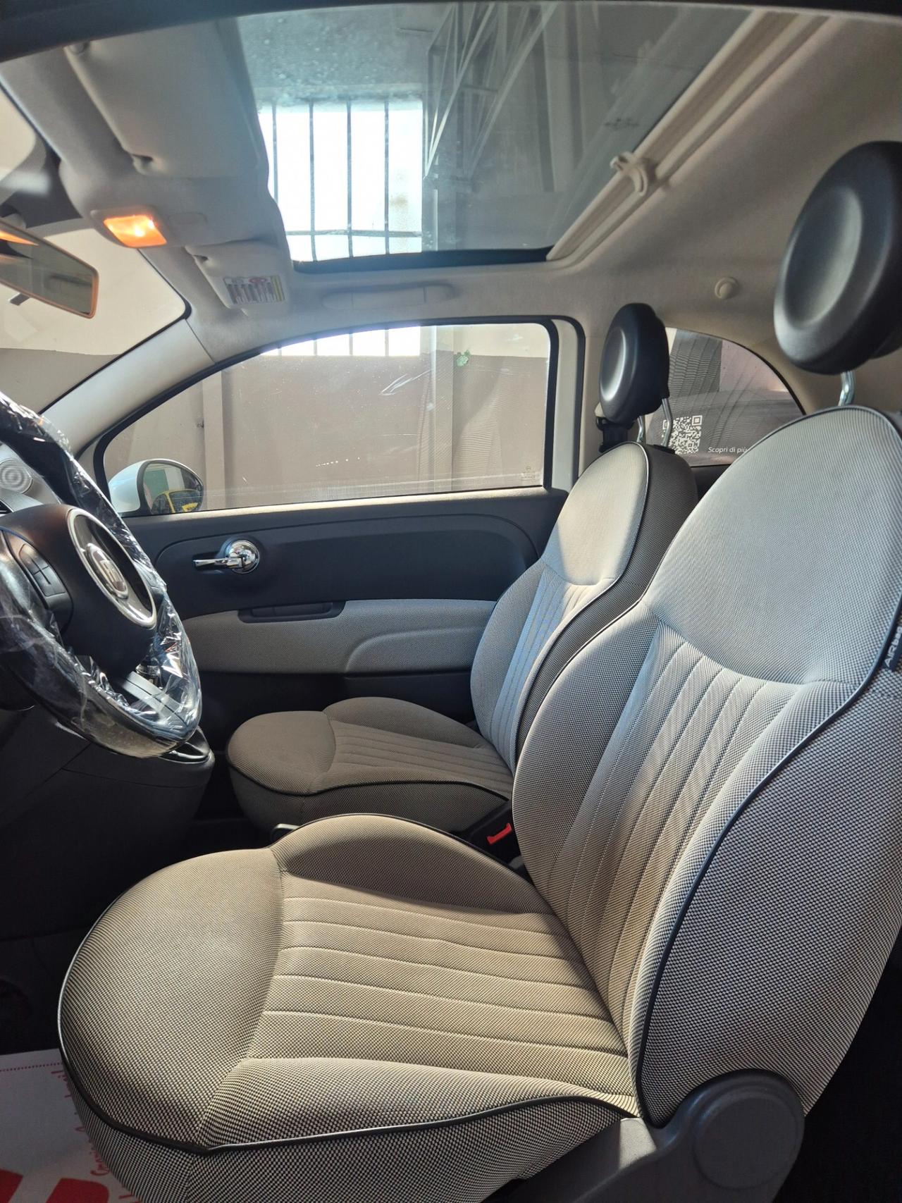 Fiat 500 1.2 benzina tetto panoramico neo patentati
