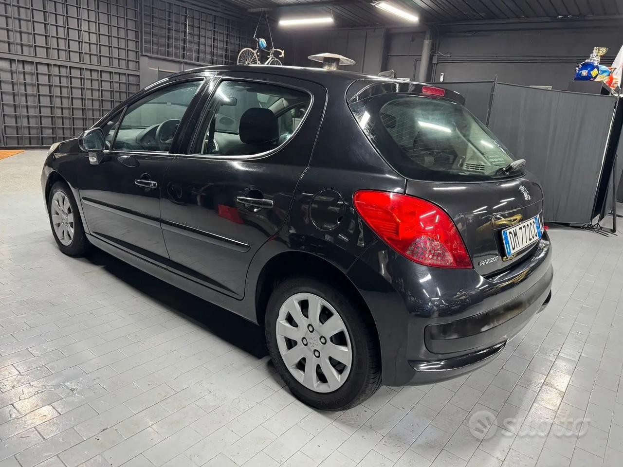 PEUGEOT 207 1.4 88CV 5p. X Line Neopatentati